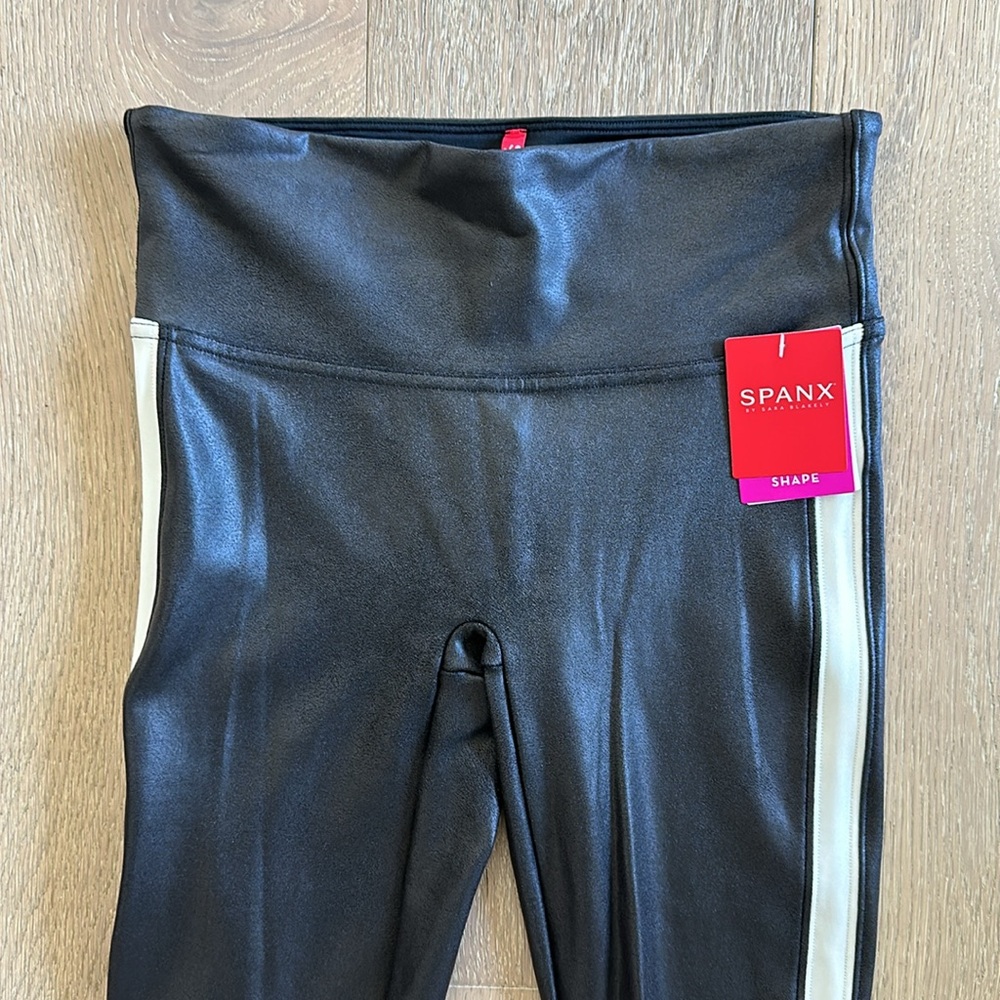 SPANX Faux Leather Side Stripe Leggings - Picture 9 of 12